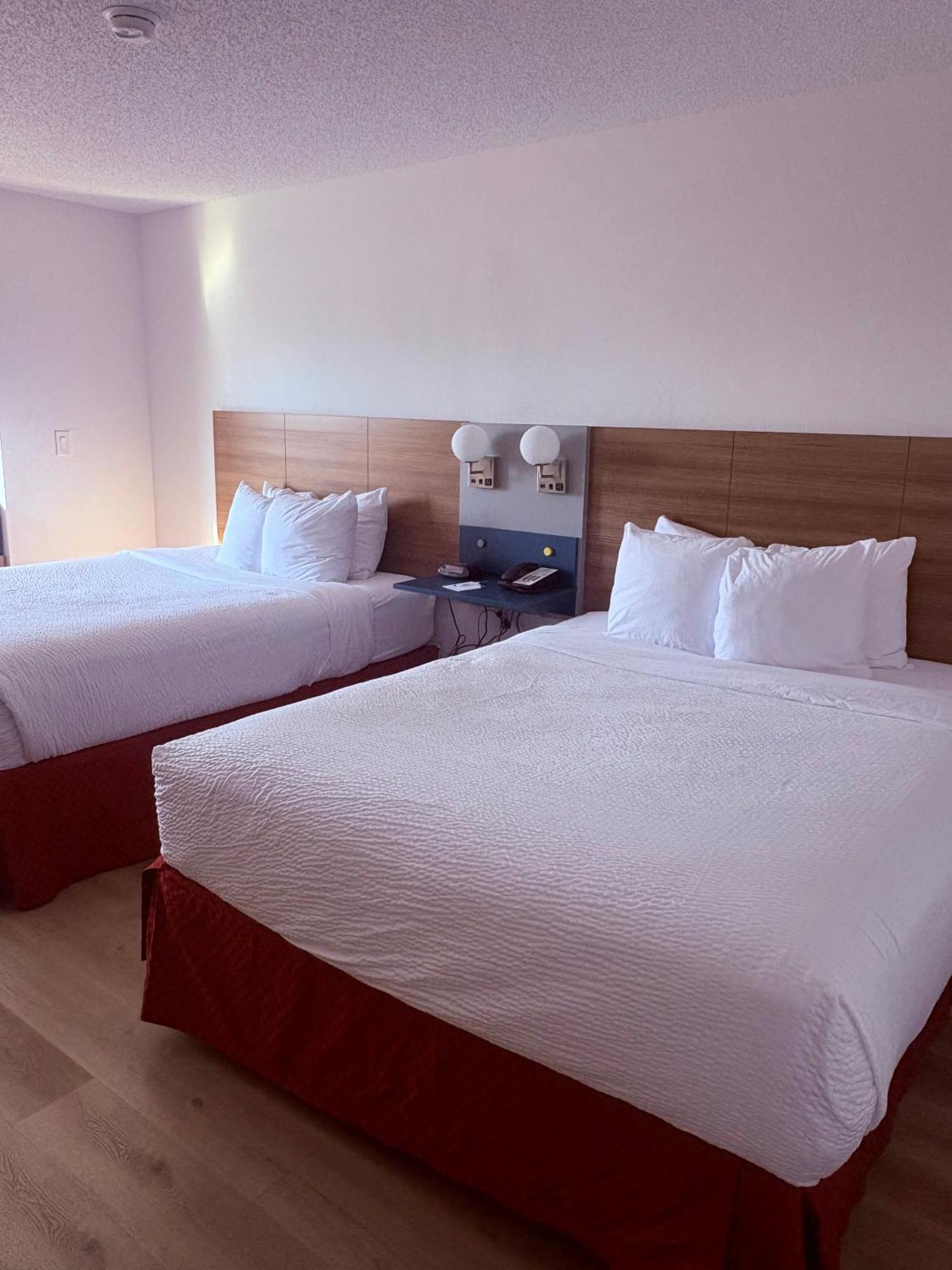 Microtel & By Wyndham Airport 2* DEN